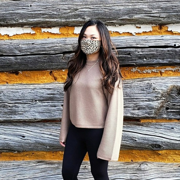 Meet your Posher, Joycelyn - Picture 1 of 1